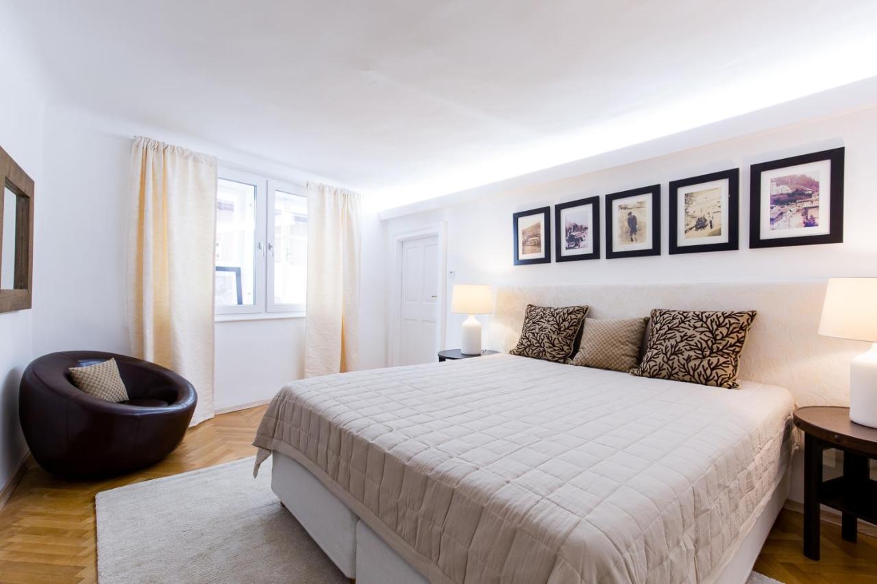 Altstadt Luxury Design Apartment ซาลซ์บูร์ก ภายนอก รูปภาพ